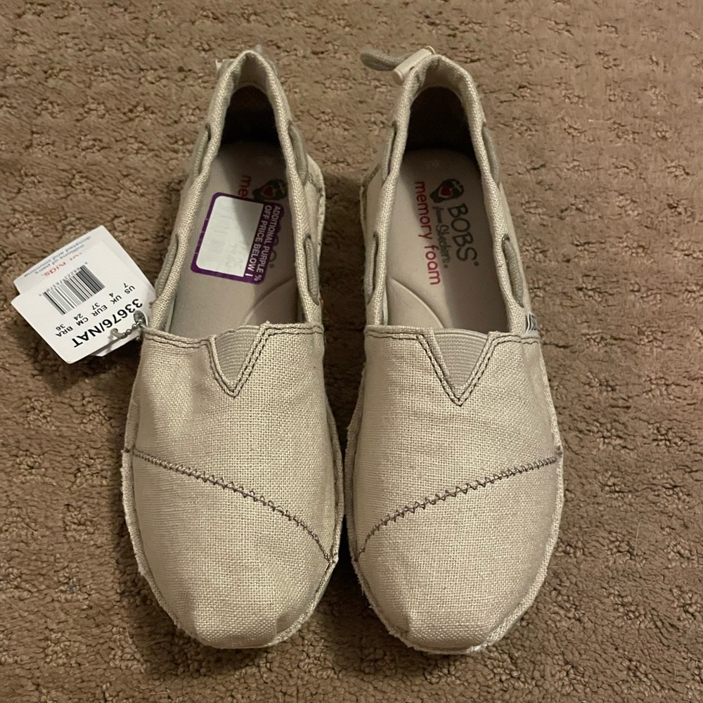 Bobs tan canvas shoes-NWT (size:7)
